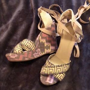 Stuart Weitzman wedge wrap sandals size 9M